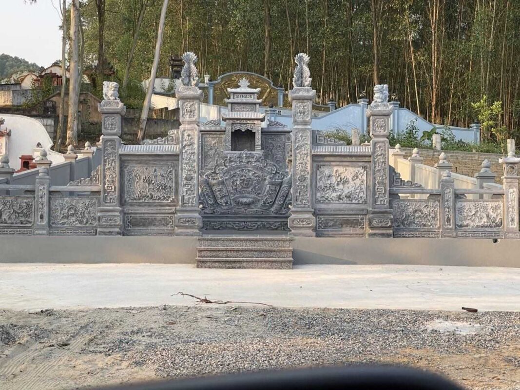 Lăng Mộ Đá Dũng Năm Ninh Bình