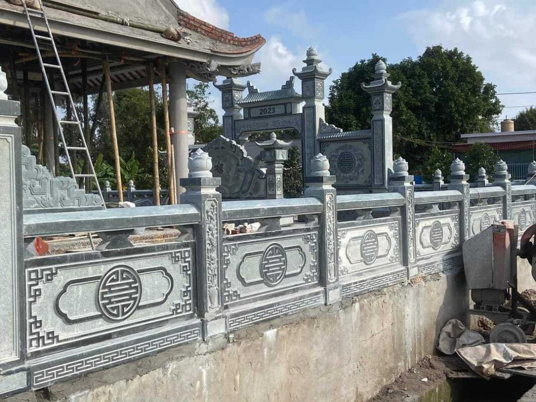 Lăng Mộ Đá Dũng Năm Ninh Bình