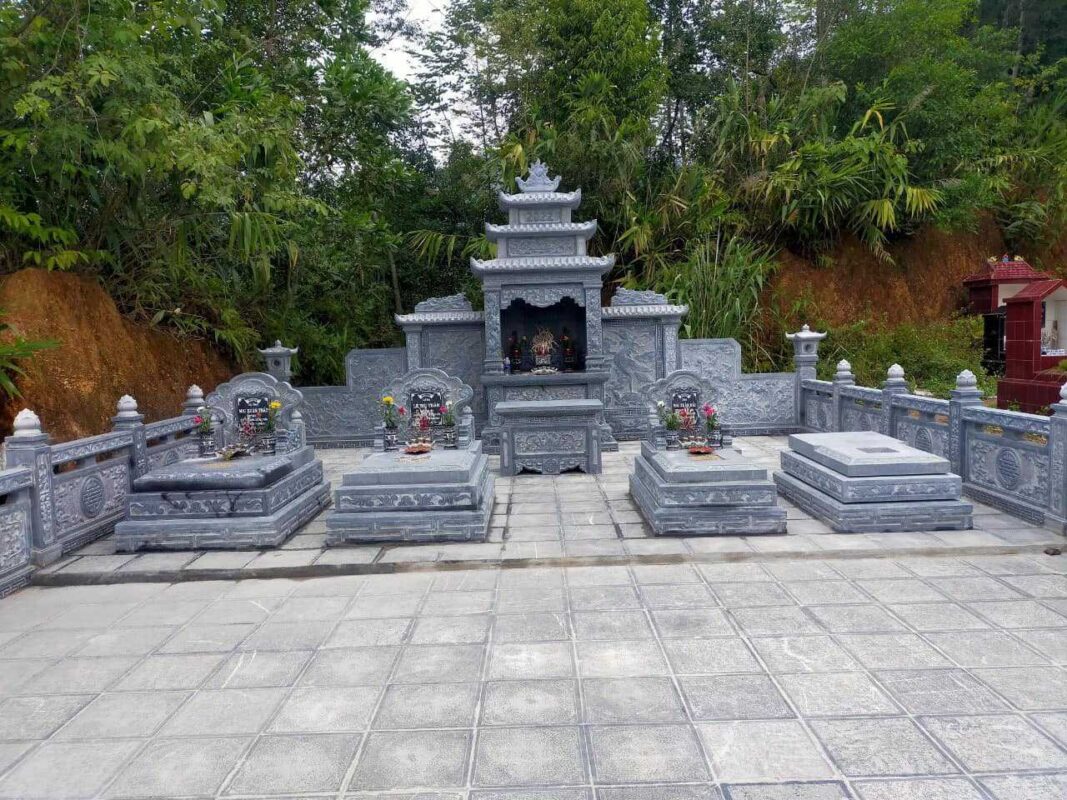 Lăng Mộ Đá Dũng Năm Ninh Bình